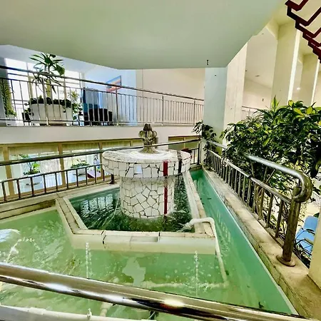 Apartment Paradise *